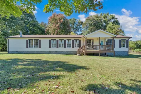 360 Double Oaks Ln, Wirtz, VA 24184