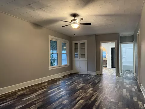 Living - 352 E Prospect St, Covington, VA 24426 photo 1 of 2