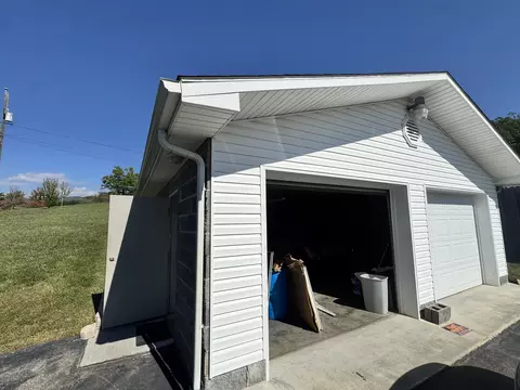 115 Sunnydale Ct, Troutville, VA 24175