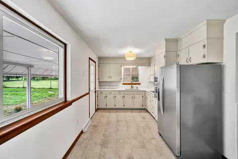 Kitchen - 3343 Trinkle Ave NW, Roanoke, VA 24012 photo 1 of 4