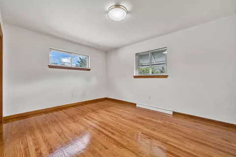 Bedroom - 3343 Trinkle Ave NW, Roanoke, VA 24012 photo 1 of 6
