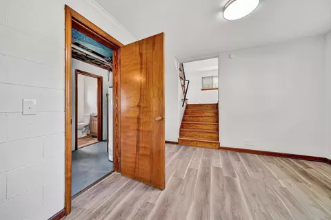 Entry Way - 3343 Trinkle Ave NW, Roanoke, VA 24012 photo 2 of 2