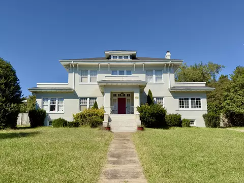 2243 Grandin Rd SW, Roanoke, VA 24015