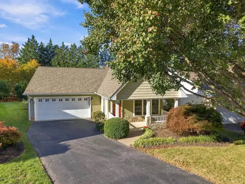 5213 Bradford Cir, Roanoke, VA 24018