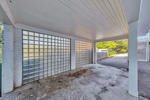 Exterior - 542 Dillard Rd SW, Roanoke, VA 24014 photo 8 of 15