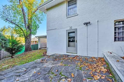 Exterior - 542 Dillard Rd SW, Roanoke, VA 24014 photo 13 of 15