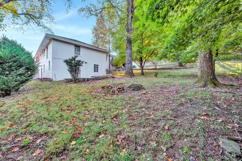 Exterior - 542 Dillard Rd SW, Roanoke, VA 24014 photo 14 of 15