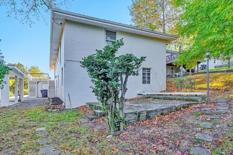Exterior - 542 Dillard Rd SW, Roanoke, VA 24014 photo 9 of 15