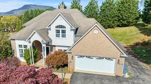 433 Highland Dr, Roanoke, VA 24019