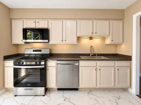 Kitchen - 623 Angle Ln NE, Roanoke, VA 24019 photo 1 of 1