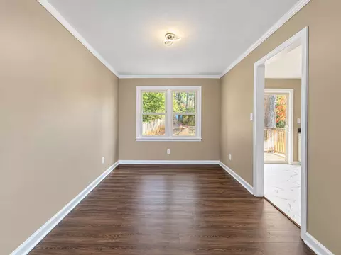 Living - 623 Angle Ln NE, Roanoke, VA 24019 photo 2 of 2