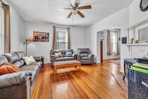 Living - 1096 Penicks Mill Rd, Thaxton, VA 24174 photo 1 of 5
