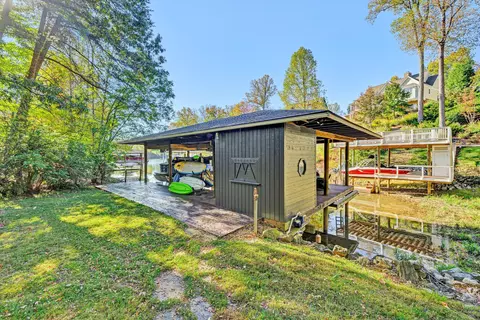 Exterior - 6 Low Country Dr, Penhook, VA 24137 photo 19 of 25