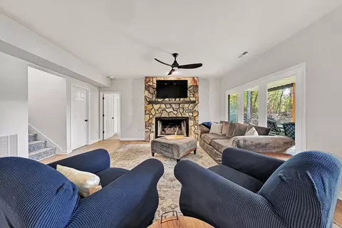 Living - 6 Low Country Dr, Penhook, VA 24137 photo 5 of 6