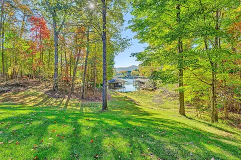 Exterior - 6 Low Country Dr, Penhook, VA 24137 photo 14 of 25