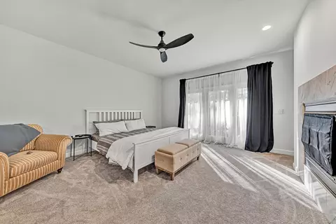 Bedroom - 6 Low Country Dr, Penhook, VA 24137 photo 4 of 8