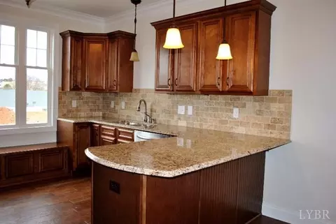 1010 Cobblestone Ln, Forest, VA 24551 photo 6
