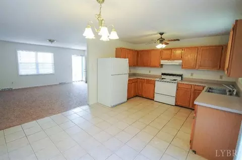 155 Deer Path, Rustburg, VA 24588 photo 10