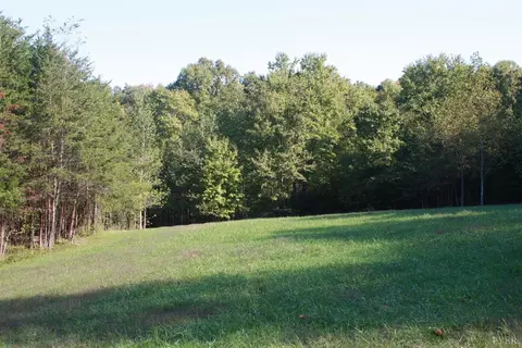 26 E Alameda Dr, Pamplin, VA 23958 photo 27