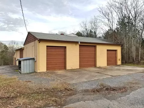 4724 Salem Rd, Spout Spring, VA 24593 photo 15
