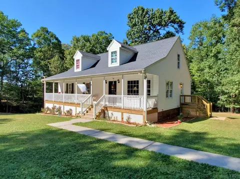 28 Viking Ln, Forest, VA 24551 photo 4