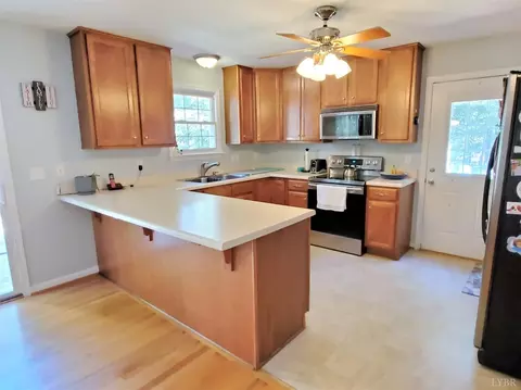 28 Viking Ln, Forest, VA 24551 photo 16