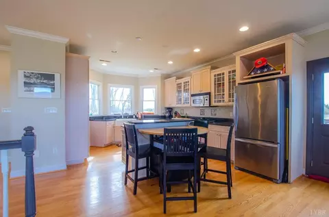 1209 Everett Rd, Forest, VA 24551 photo 4