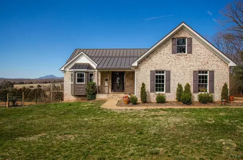1209 Everett Rd, Forest, VA 24551 photo 3