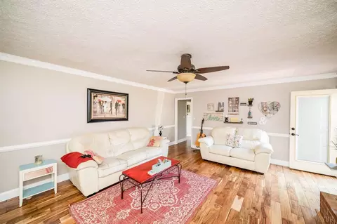187 Poplar Forest Dr, Forest, VA 24551 photo 6