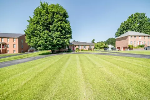 187 Poplar Forest Dr, Forest, VA 24551 photo 2