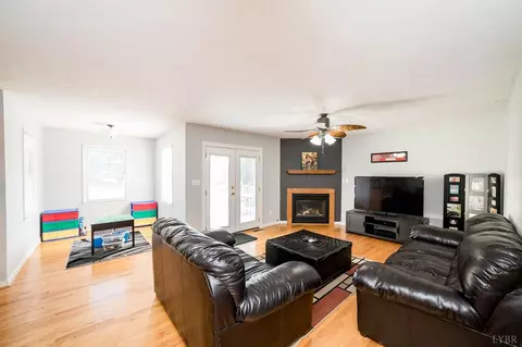 1430 Meadow Down Dr, Forest, VA 24551 photo 15