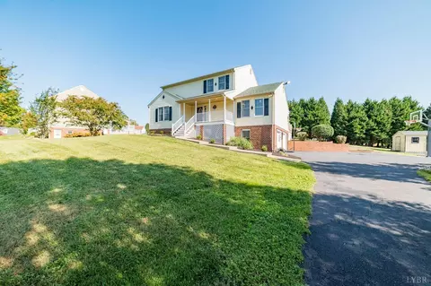 1430 Meadow Down Dr, Forest, VA 24551 photo 2
