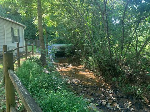 132 Pera Rd, Monroe, VA 24574 photo 9