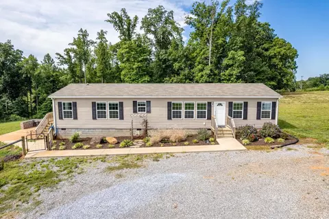 1415 Clover Creek Rd, Huddleston, VA 24104