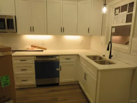 190 Hawkins Rd, Evington, VA 24550 photo 5