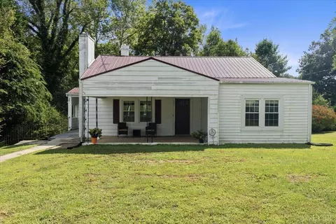 131 Earl St, Brookneal, VA 24528