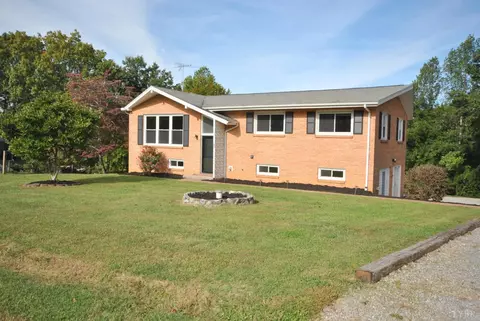 827 Mount Olivet Church Rd, Lynchburg, VA 24504