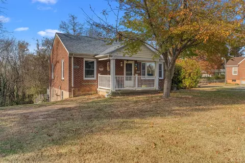152 Old Wright Shop Rd, Madison Heights, VA 24572
