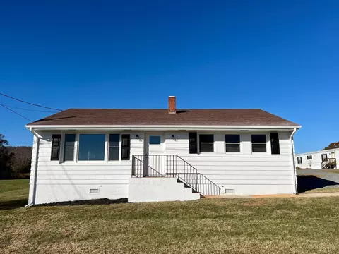 2178 Cedar Gate Rd, Madison Heights, VA 24572