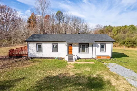 6137 Three Creeks Rd, Gladys, VA 24554