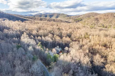314 Mountain Top Dr, Amherst, VA 24521 photo 9