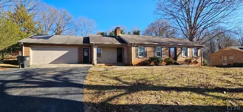 177 Nottingham Pl, Madison Heights, VA 24572