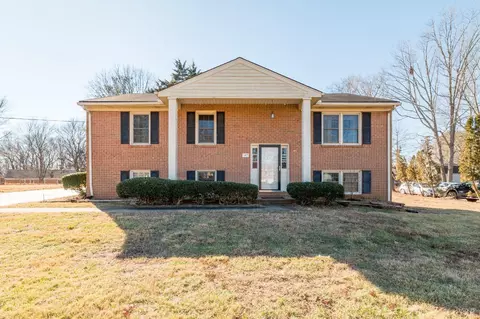107 Howard Dr, Madison Heights, VA 24572