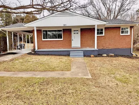 301 Woodys Lake Rd, Madison Heights, VA 24572