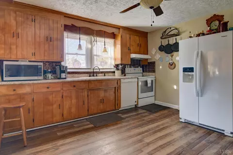 385 Bruner Rd, Monroe, VA 24574 photo 10