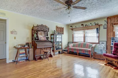 385 Bruner Rd, Monroe, VA 24574 photo 8