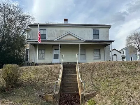 424 Main St, Madison Heights, VA 24572