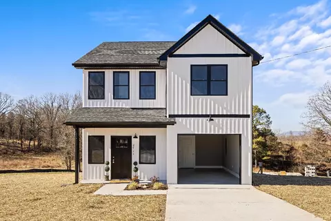 2711 Concord Tpke, Lynchburg, VA 24504