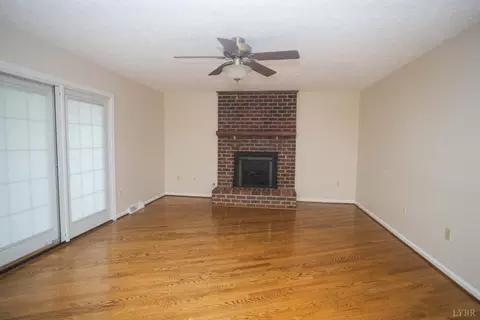 Living - 1018 Meadow Down Dr, Forest, VA 24551 photo 2 of 2