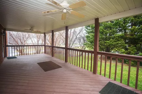 Exterior - 1018 Meadow Down Dr, Forest, VA 24551 photo 11 of 19